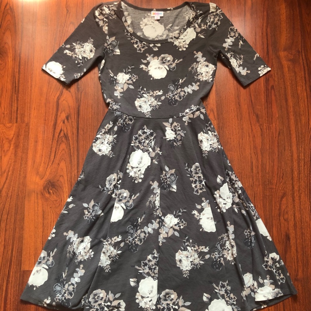 EUC Lularoe Nicole Dress
